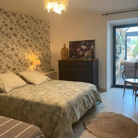 Holiday home Maison Sur Veranda Courzieu